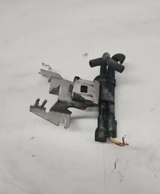 Mercedes-Benz C W204 Valve vacuum 0025401497 48B43625B00