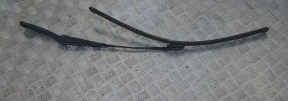Volvo V50 Windshield/front glass wiper blade 31253998