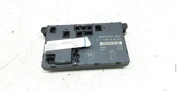 Mercedes-Benz E W211 Door control unit/module 2118201685