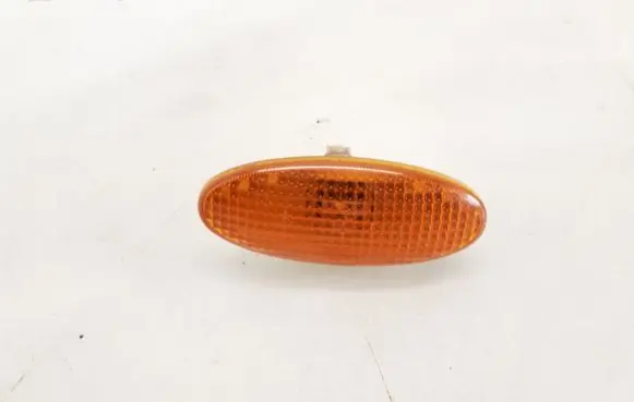 Nissan Almera N16 Front fender indicator light