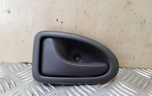Renault Scenic I Rear door interior handle 7700415974