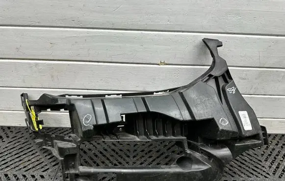BMW X3 G01 Front bumper mounting bracket 7418752