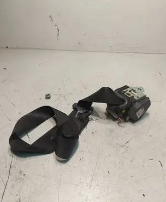 Mitsubishi Colt Front seatbelt A4548600305 7000A309 607131600
