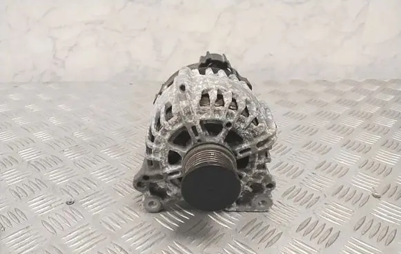 Audi A4 S4 B9 Generator/alternator 04L903024