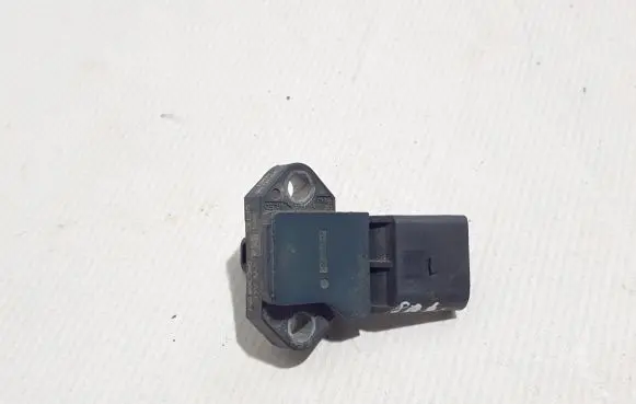 Volkswagen PASSAT B8 Air pressure sensor 04C906051