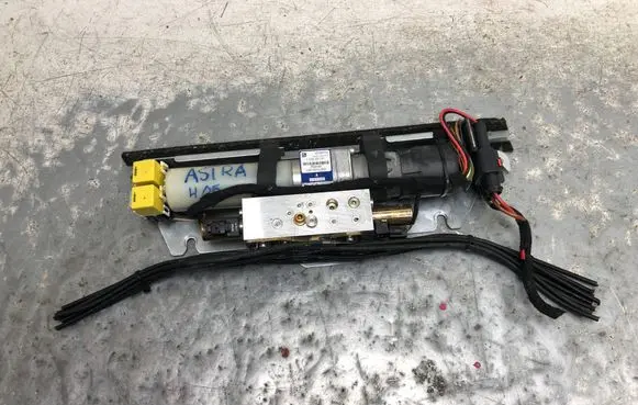 Opel Astra H Convertible roof main ram cylinder 13197772BILI 13197772