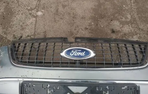 Ford Mondeo Mk III Front grill