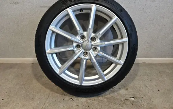 Audi TT TTS RS Mk3 8S R18 alloy rim 8S0601025C