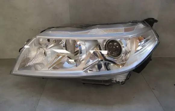 Suzuki Vitara (LY) Headlight/headlamp VITARA3III