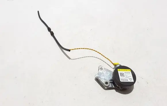 Volvo S90, V90 Airbag deployment crash/impact sensor 31377041