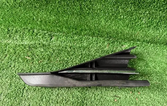 Volkswagen Golf Sportsvan Front bumper lower grill 510853666