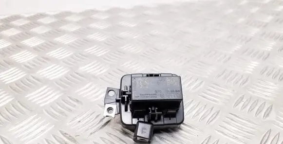 Keyless (KESSY) go control unit/module
