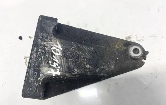 Mercedes-Benz E W211 Engine mounting bracket a6112230804