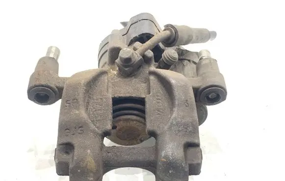 Volkswagen PASSAT B8 Rear brake caliper 3Q0615405E