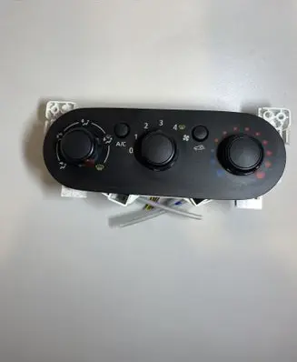 Opel Vivaro Interior fan control switch E1093049A
