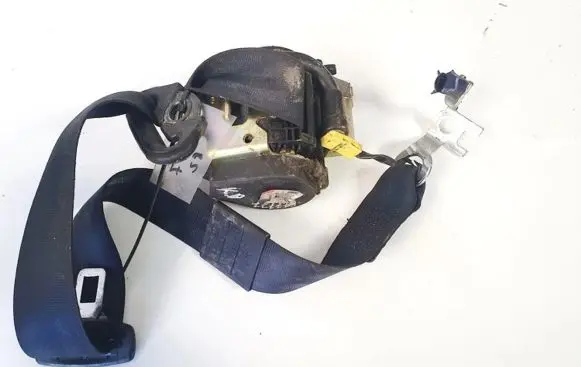 Audi A3 S3 8L Rear seatbelt 8l4857705a