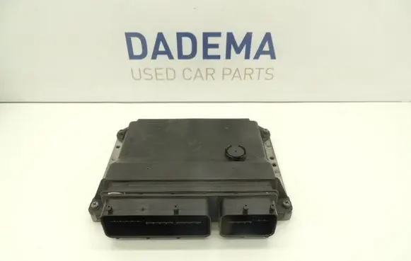 Toyota Avensis T270 Engine control unit/module 8966105D22 MB2759001921 DS6