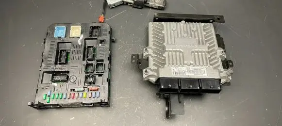 Peugeot 407 Engine control unit/module 9658198080 9648237680 5WS40379AT