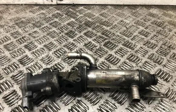 Jaguar S-Type EGR valve 4R8310300AB
