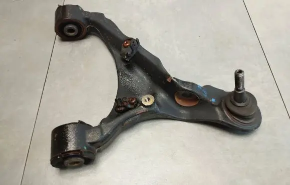 Land Rover Range Rover Sport L320 Front upper control arm/wishbone 3084LH