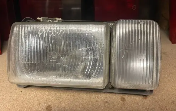 Volkswagen PASSAT B2 Headlight/headlamp 302124502 13018000