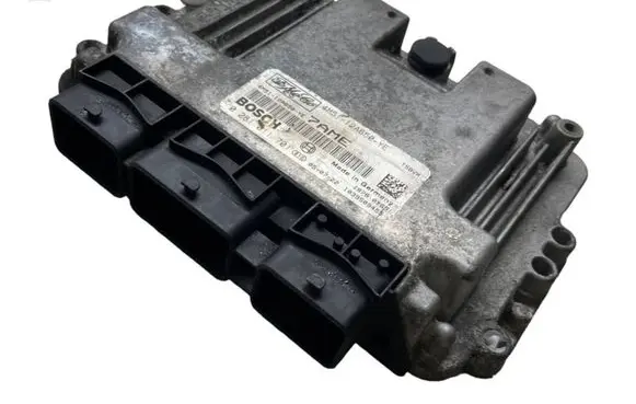 Ford Focus Engine control unit/module 4M5112A650YE 0281011701 1039S09455