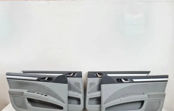 Skoda Superb B6 (3T) Door card panel trim set 3T1867005CM 3T1867006CM 3T5867209CR