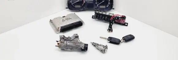 Skoda Octavia Mk1 (1U) Engine ECU kit and lock set 038906019PF 0281015334