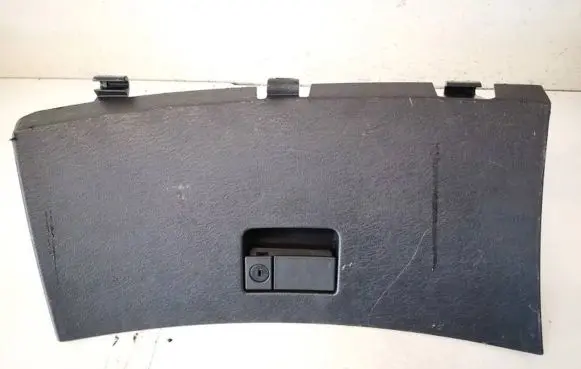 Chrysler Pacifica Glove box