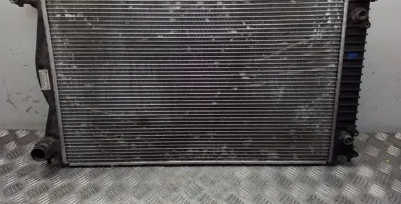 Coolant radiator