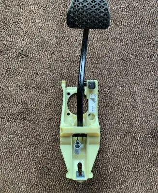BMW 7 E65 E66 Brake pedal 6752517