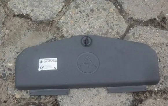 BMW 5 E39 Tool box 1180681