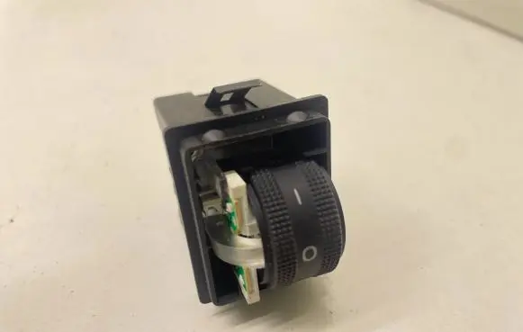 Audi A6 S6 C6 4F Headlight level height control switch 4F0941301A