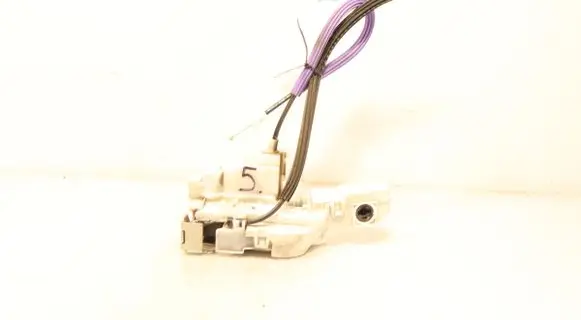 Fiat Tipo Front door lock