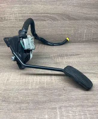 Volvo XC90 Accelerator throttle pedal 30666658 6PV008537 USED