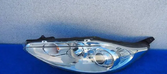 Ford Fiesta Headlight/headlamp 8A6113W030CG