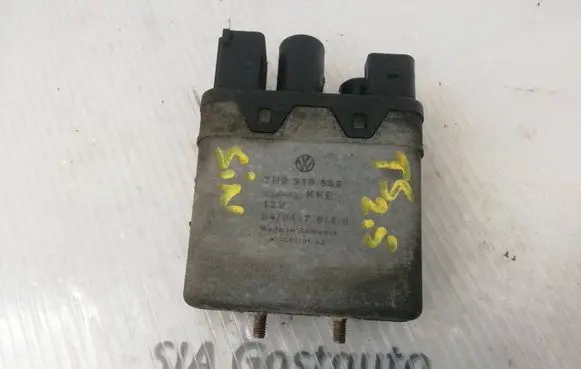 Volkswagen Transporter - Caravelle T5 Fan control module 7H0919506