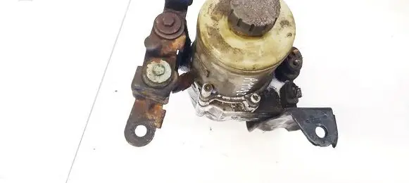 Seat Ibiza III (6L) Power steering pump 21600307 THFD50410141