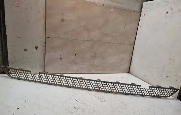 Mercedes-Benz ML W163 Front tow hook cap/cover 1638851581
