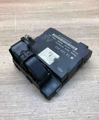 Opel Vectra C Central body control module 13120953 355476