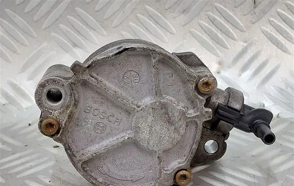 Ford Fiesta Vacuum pump D1562B