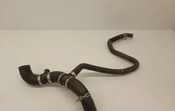 Volvo XC90 Engine coolant pipe/hose 31368403