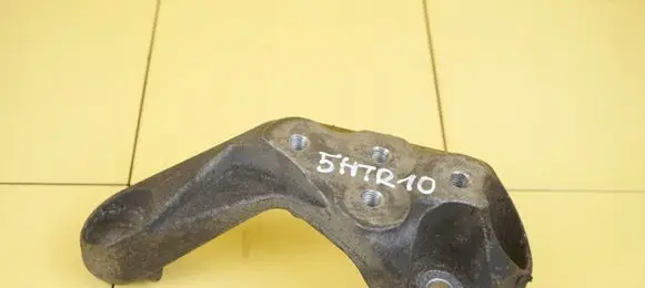 Opel Astra J Engine mounting bracket 42364943 B16DTH