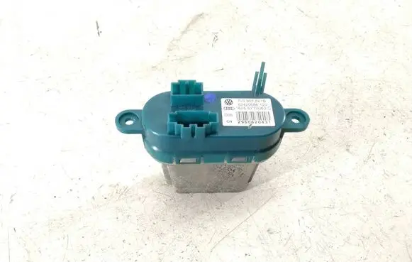 Audi Q7 4L Heater blower motor/fan resistor 7L0907521B 16255YY0063C 52420686