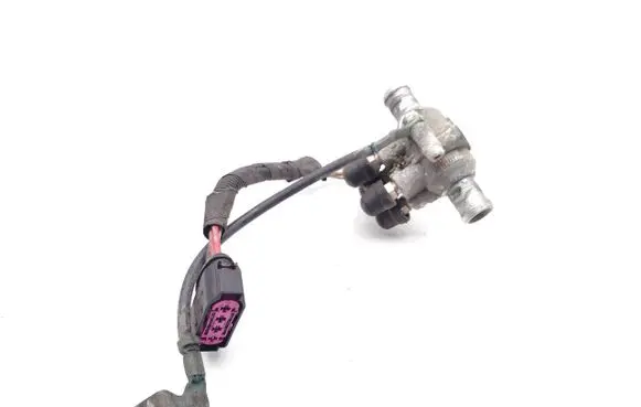 Nissan X-Trail T32 Coolant heater control valve 