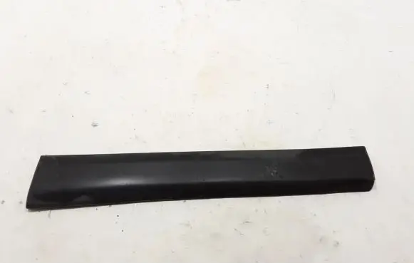 Nissan Qashqai Front door trim (molding) 808704EA0A