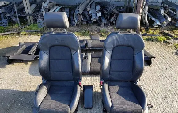 Seat set