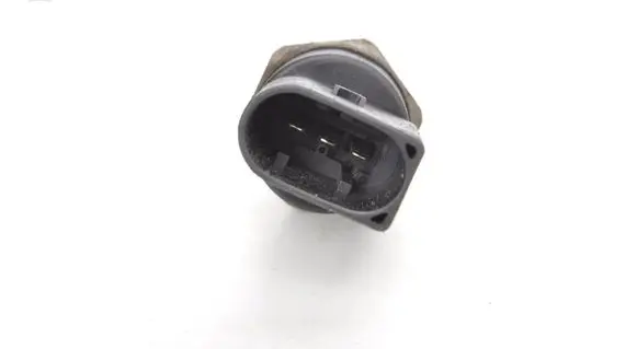 Mercedes-Benz S W220 Fuel pressure sensor A6130980317