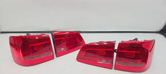 Volkswagen Touran II Rear/tail lights set 