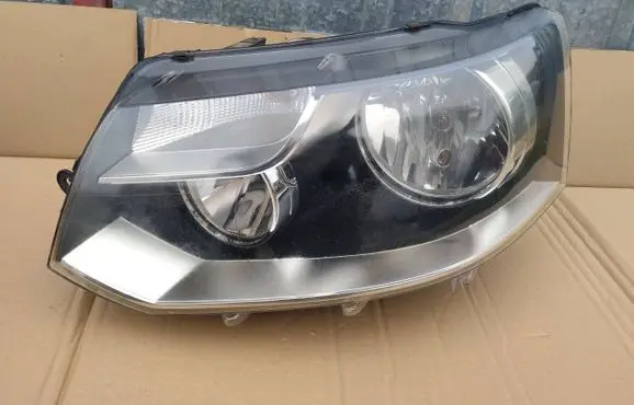 Volkswagen Multivan T5 Headlight/headlamp 7E1941015C 030125320100